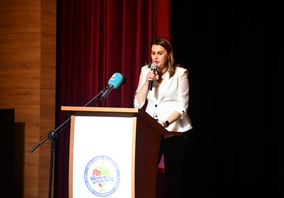 Sevgi Barış Dostluk Kreşi Miniklerinden Yıl Sonu Gösterisi