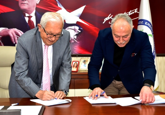 Başkan Posbıyık, Daimi İşçilerin Toplu Sözleşmesini İmzaladı