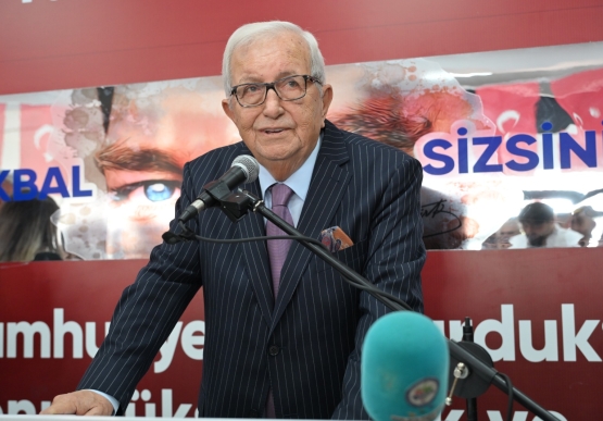 Cumhuriyet Konulu Sergiler Akm’de Açıldı