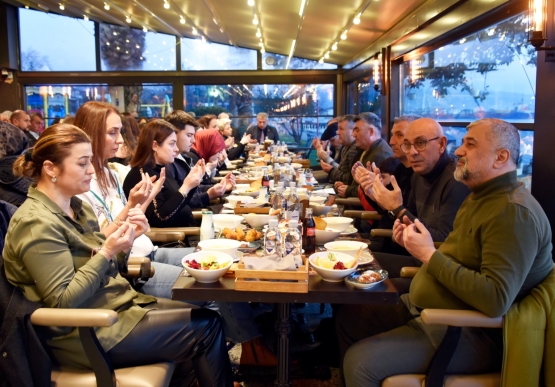 Chp, Ak Parti Ve İyi Parti Meclis Üyeleri Başkan Posbıyık’ın İftarında Buluştu