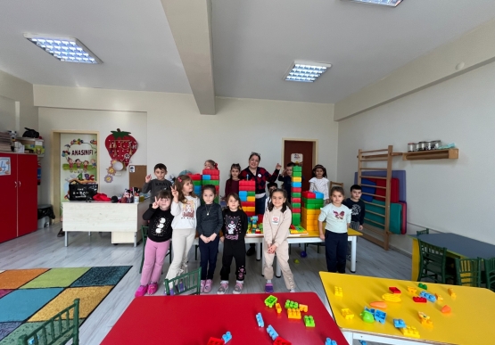 Kdz. Ereğli Belediyesi Oyuncak Müzesi İle İlçe Jandarma Komutanlığı’ndan Dünya Çocuk Hakları Günü’nde Anlamlı Buluşma