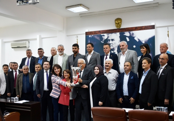Şampiyonluk Kupası, Kdz. Ereğli Belediye Meclisi’nde Başkan Posbıyık: Kdz. Ereğli Belediyespor Artık Şehrin Takımıdır “29 Mayıs’taki Kongrede Ben Yokum” “Yeni Talipliler Önümüzdeki Günlerde Ortaya Çıkar”