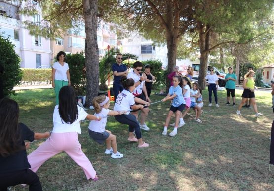‘Mahallemde Spor Ve Yoga’ Etkinliklerinin İlki Gerçekleştirildi.