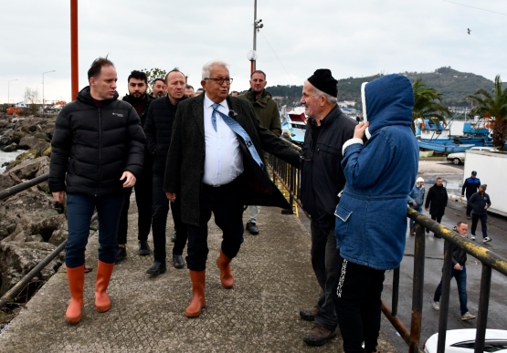 Başkan Posbıyık, Chp Heyetiyle Afetzede Esnafa Geçmiş Olsun Ziyaretinde Bulundu