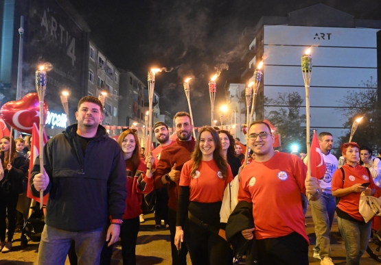 Kdz. Ereğli’de Cumhuriyet Coşkusu Sokaklara Sığmadı!
