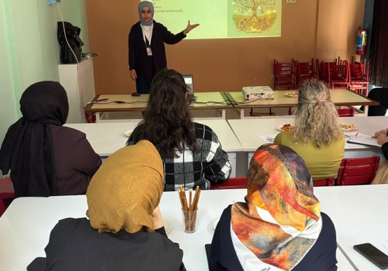 Kdz. Ereğli Belediye Kreşi Velilerine Eğitim Verildi