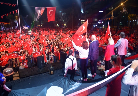 Kdz. Ereğli, Atatürk Ve Cumhuriyet İçin Yürüdü